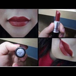 👠Dubonet - Mac lipstick (new with box)👠